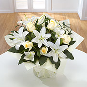 04 - Diamond Birthstone Bouquet (April)