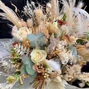 Cream Fresh &amp; Dried Bouquet